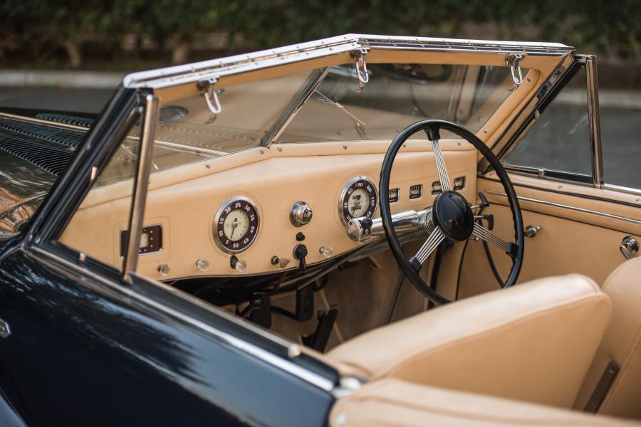 Интерьер Delahaye 135 M Cabriolet par Portout 1949 года  (фото 25 из 25)